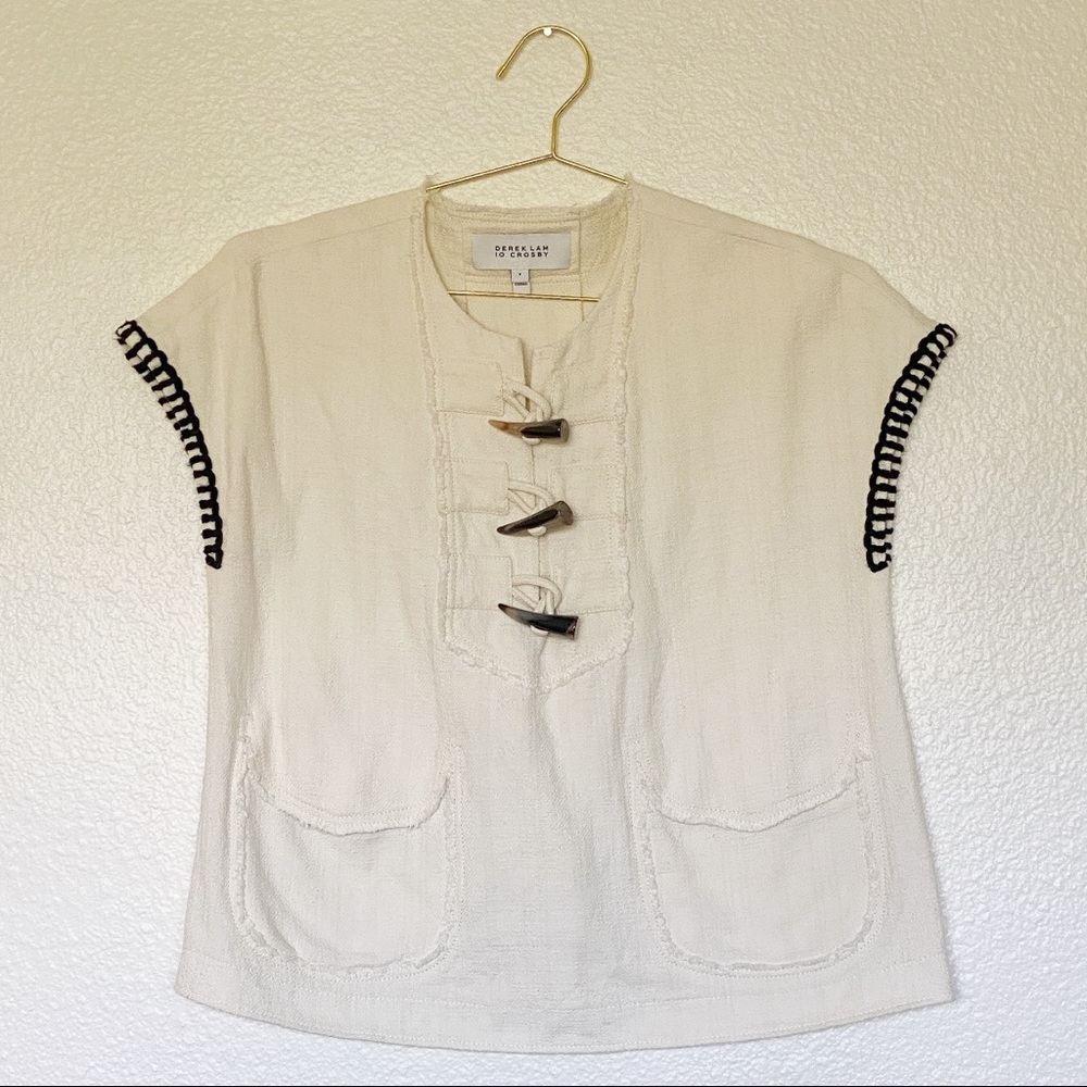 DEREK LAM 10 CROSBY Cream Blouse with Black Stitch and Bone-Like Buttons SZ 8